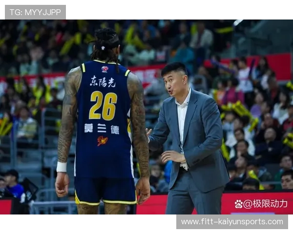 CBA 球员在球场边的激励成为胜利秘密